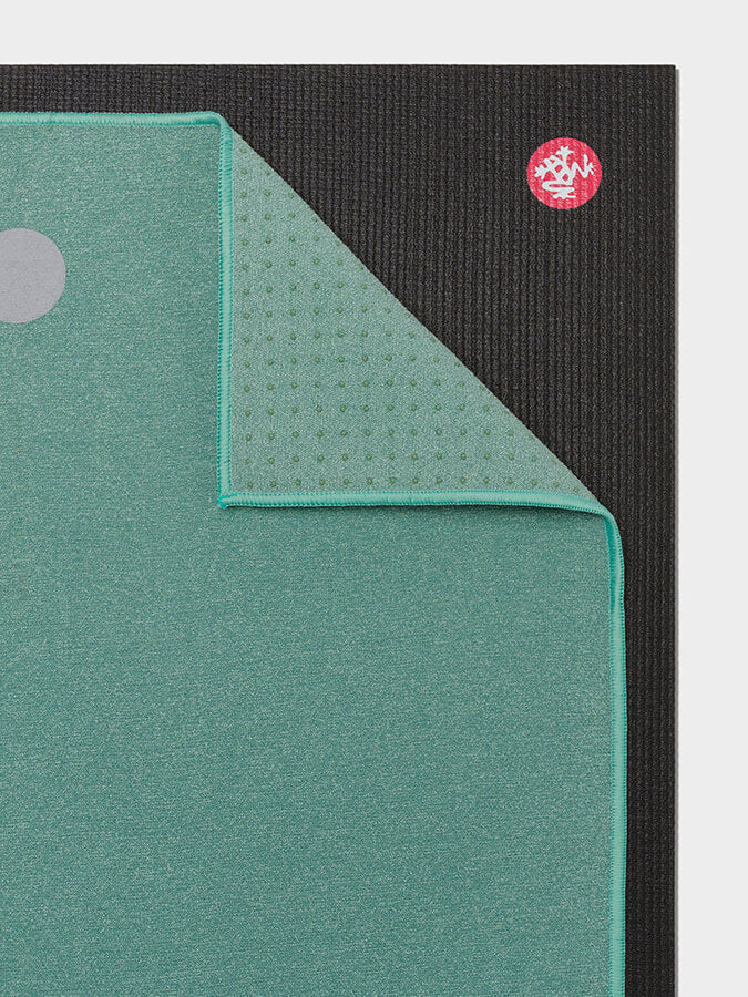 Manduka Yogitoes Mat Size rSKIDLESS Yoga Towels 71'' - Wasabi